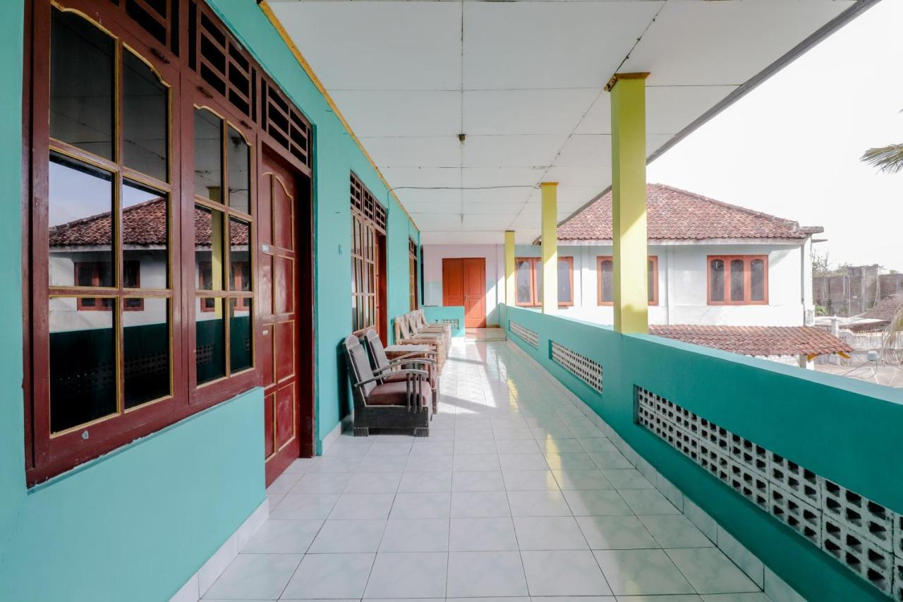 Losmen Parikesit Bantul Luaran gambar